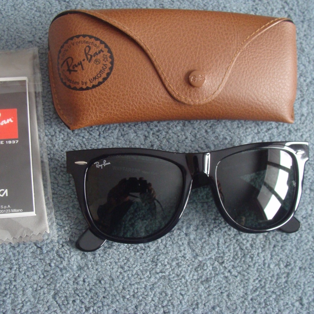 Original Ray-Ban Wayfarer Classic Black Sunglasses